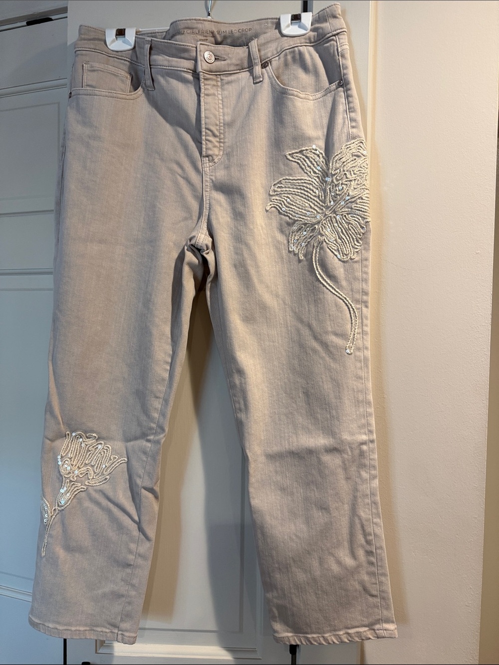 Chico's Beige Cropped Jeans with Embellished Floral Embroidery-size 8